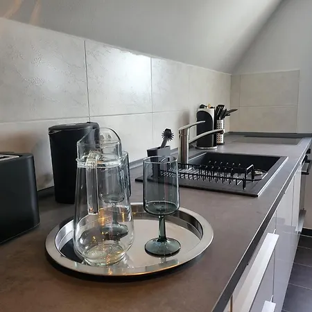 Lounge An Der Feuerwache Mit Aussenbereich Mit Klimaanlage Wolmirstedt