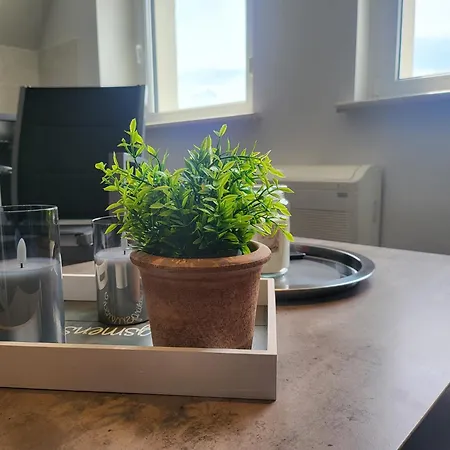 Lounge An Der Feuerwache Mit Aussenbereich Mit Klimaanlage Wolmirstedt