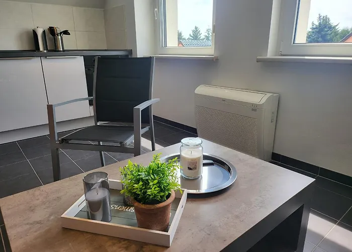 Lounge An Der Feuerwache Mit Aussenbereich Mit Klimaanlage *